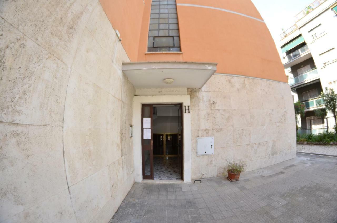 Apartamento Bed&BookofRoma Exterior foto